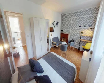 Private room at 35 Av. Ferdinand Buisson, 92100 Boulogne-Billancourt, France, image 5 of 14
