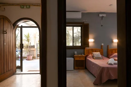 Habitación privada en 1 Triq Il- Qasab, San Ġiljan, Malta, imagen 14 de 29