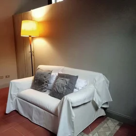 Alojamiento entero en Via Alboino, 7, 27100 Pavia PV, Italia, imagen 9 de 17
