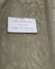 Alojamiento entero en Via Alboino, 7, 27100 Pavia PV, Italia, imagen 10 de 17
