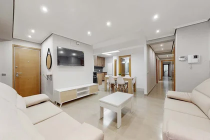 Habitación privada en Carrer d'Enmig, 23, piso 3 pta.a, 12001 Castelló de la Plana, Castelló, Spain, imagen 26 de 26