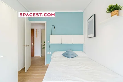 Privatzimmer in der Carrer del Capità Baltasar Tristany, 71, 7º puerta 2, 03201 Elx, Alicante, Spain, bild 1 von 10