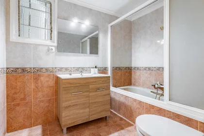 Habitación privada en Carrer de Miguel Juan Pascual, 2, 1º puerta 1, 12002 Castelló de la Plana, Castelló, Spain, imagen 16 de 34