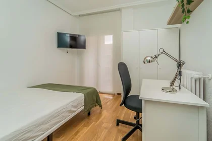 Private room at C. Silio, 8, 3º puerta c, 47005 Valladolid, Spain, image 3 of 36