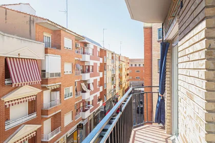 Stanza privata in C. de Montevideo, 2, 3º, Delicias, 50010 Zaragoza, Spain, immagine 23 di 42