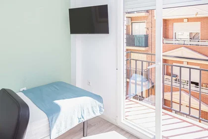Stanza privata in C. de Montevideo, 2, 3º, Delicias, 50010 Zaragoza, Spain, immagine 24 di 42