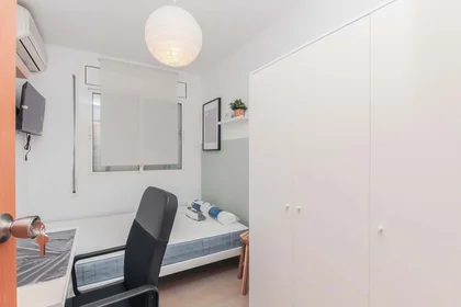 Habitación privada en Carrer d'Eduard Toda, 8, 3º puerta c, 43204 Reus, Tarragona, Spain, imagen 2 de 45