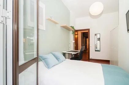 Privatzimmer in der C. San Nicolás, 24, 2º puerta, 31001 Pamplona, Navarra, Spain, bild 2 von 46