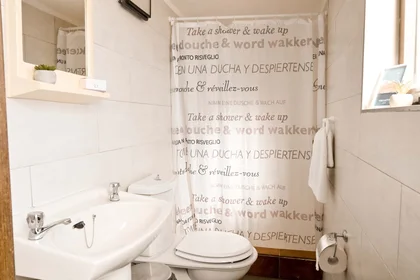 Privatzimmer in der 1 Triq Il- Qasab, San Ġiljan, Malta, bild 18 von 29