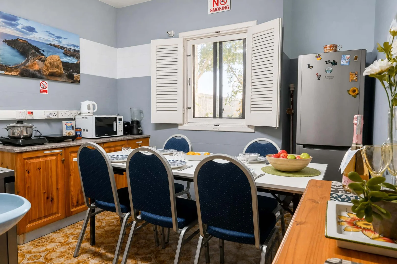 Quarto acolhedor para estudantes disponível em