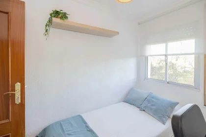 Quarto privado em Pl. los Pinos, 11405 Jerez de la Frontera, Cádiz, Spain, imagem 5 de 38