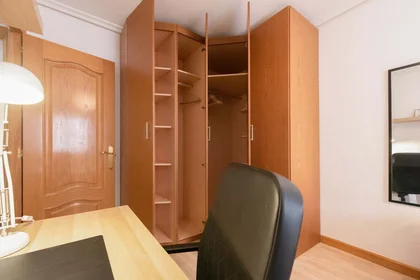 Chambre privée à Calle de Sta Lucía, 42D, 1º, 47005 Valladolid, Spain, image 11 de 18