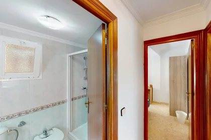 Habitación privada en Pl. los Pinos, 8, 11405 Jerez de la Frontera, Cádiz, Spain, imagen 10 de 26