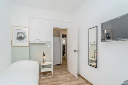 Private room at C. Cerrada, 12, 6º b, 47010 Valladolid, Spain, image 19 of 32