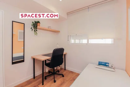 Habitación privada en Carrer de Santa Teresa, 44, 2º puerta 1, 43201 Reus, Tarragona, Spain, imagen 1 de 10