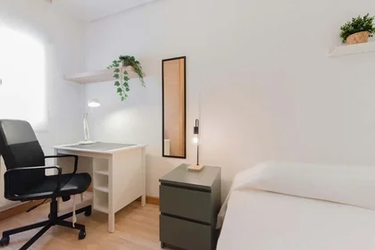 Chambre privée à Calle de Sta Lucía, 42D, 1º, 47005 Valladolid, Spain, image 2 de 19