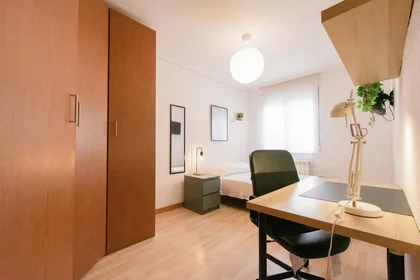 Chambre privée à Calle de Sta Lucía, 42D, 1º, 47005 Valladolid, Spain, image 11 de 19