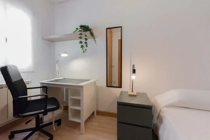 Chambre privée à Calle de Sta Lucía, 42D, 1º, 47005 Valladolid, Spain, image 3 de 19