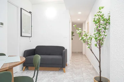 Özel oda konumu Calle de José García Sánchez, 28, puerta e, Delicias, 50005 Zaragoza, Spain, 6 31 görüntüsü