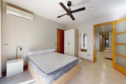 Habitación privada en Carrer d'Enmig, 23, piso 3 pta.a, 12001 Castelló de la Plana, Castelló, Spain, imagen 1 de 26