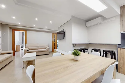Habitación privada en Carrer d'Enmig, 23, piso 3 pta.a, 12001 Castelló de la Plana, Castelló, Spain, imagen 19 de 26
