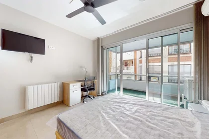 Habitación privada en Carrer d'Enmig, 23, piso 3 pta.a, 12001 Castelló de la Plana, Castelló, Spain, imagen 3 de 26
