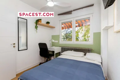 Private room at C. Nardo, 10, 1º b, 28803 Alcalá de Henares, Madrid, Spain, image 1 of 10