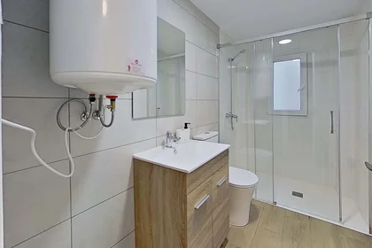 Habitación privada en C. de Sevilla, 13, piso 1-f, 50006 Zaragoza, Spain, imagen 13 de 26