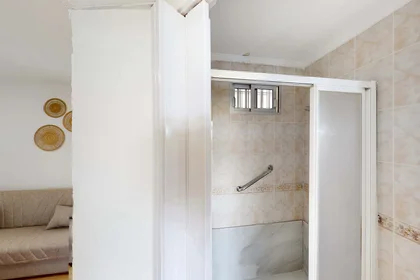 Private room at Av. Blas Infante, 38, 3ºb, 11408 Jerez de la Frontera, Cádiz, Spain, image 6 of 31