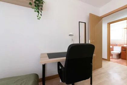Chambre privée à Calle de Sta Lucía, 42D, 1º, 47005 Valladolid, Spain, image 2 de 17