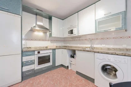 Chambre privée à Calle de Sta Lucía, 42D, 1º, 47005 Valladolid, Spain, image 6 de 17