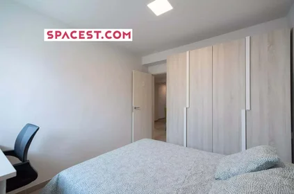 Private room at Avinguda del Cardenal Costa, 3, 2ºb, 12004 Castelló de la Plana, Castelló, Spain, image 1 of 10