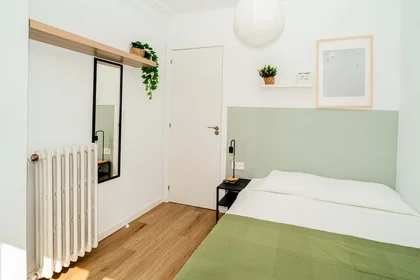 Stanza privata in Av. de Valencia, 32, 5º b, Delicias, 50005 Zaragoza, Spain, immagine 1 di 10