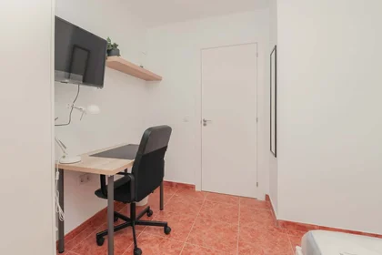 Privatzimmer in der Ronda de Subirà, 5, 1º puerta 4, 43205 Reus, Tarragona, Spain, bild 1 von 10