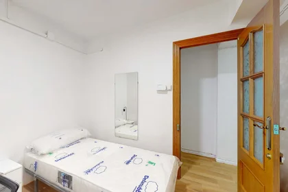 Privatzimmer in der Carrer del Mestre Vives, 4, 8º pta.25, 12005 Castelló de la Plana, Castelló, Spain, bild 1 von 32