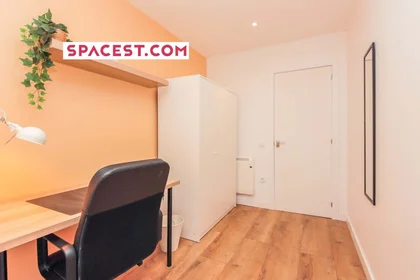 Habitación privada en Carrer de Santa Teresa, 44, 2º puerta 1, 43201 Reus, Tarragona, Spain, imagen 1 de 10