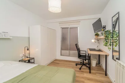 Chambre privée à C. Peña de Francia, 8, 1º f, 47011 Valladolid, Spain, image 3 de 30