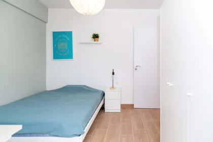 Özel oda konumu C. de Santander, 1, 1º c, Delicias, 50010 Zaragoza, Spain, 3 30 görüntüsü