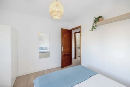 Habitación privada en Pl. los Pinos, 11405 Jerez de la Frontera, Cádiz, Spain, imagen 2 de 37
