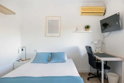 Habitación privada en Pl. los Pinos, 11405 Jerez de la Frontera, Cádiz, Spain, imagen 3 de 37