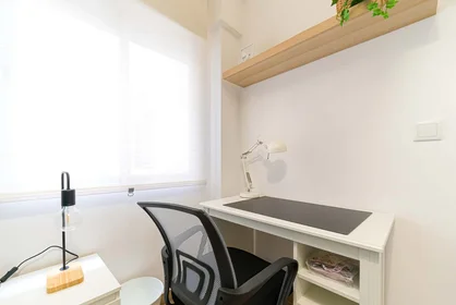 Quarto privado em Carrer del Capità Baltasar Tristany, 71, 7º puerta 2, 03201 Elx, Alicante, Spain, imagem 2 de 24