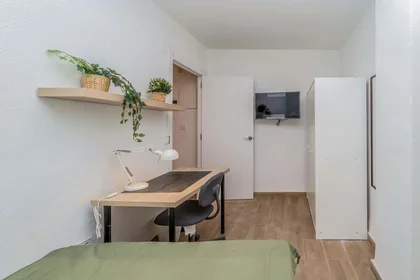 Chambre privée à C. Portillo del Prado, 17, 1ºf, 47011 Valladolid, Spain, image 20 de 38