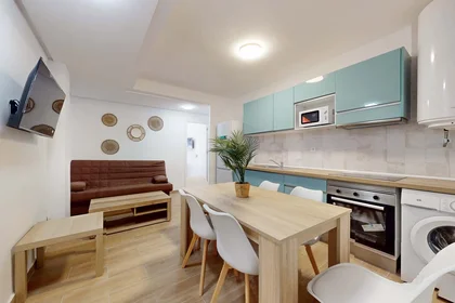 Chambre privée à Carrer Jorge Juan, 41, 4º, 03201 Elx, Alicante, Spain, image 17 de 22