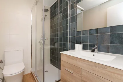 Privatzimmer in der C. del Empecinado, 32, 5º puerta 1, 28801 Alcalá de Henares, Madrid, Spain, bild 17 von 41