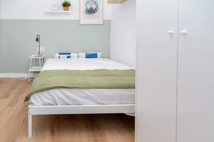 Habitación privada en C/ de Quinto de Ebro, 24, Delicias, 50017 Zaragoza, Spain, imagen 1 de 34