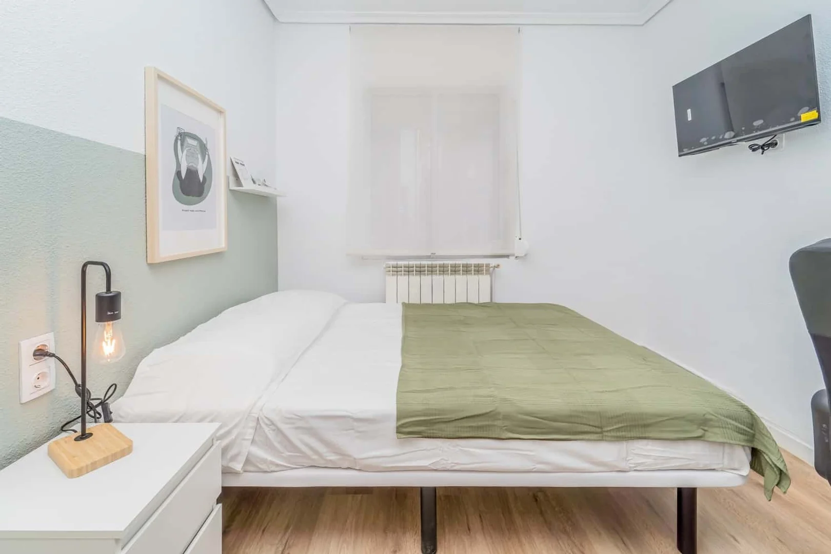 Chambre d'étudiant fonctionnelle parfaite pour étudier dans 