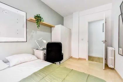 Chambre privée à C. Relatores, 3, 1º puerta f, 47011 Valladolid, Spain, image 1 de 15