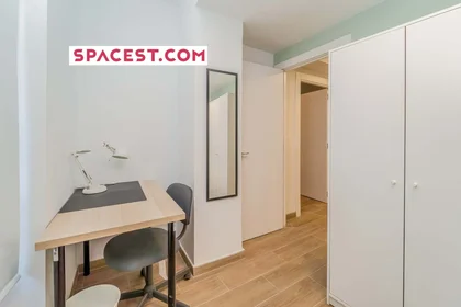 Quarto privado em C. Portillo del Prado, 17, 1ºf, 47011 Valladolid, Spain, imagem 1 de 10