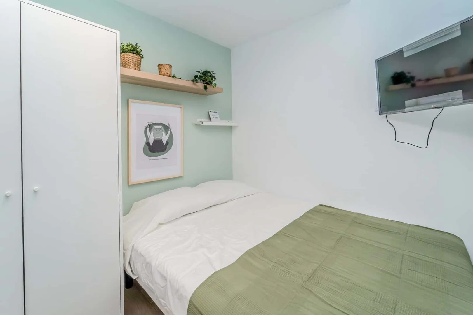 Chambre d'étudiant bon marché à proximité du campus dans