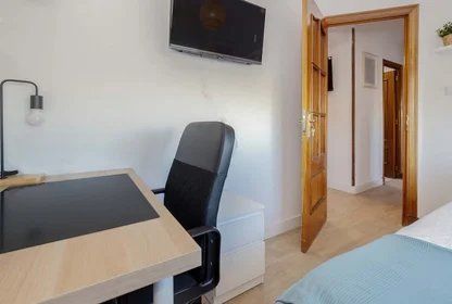 Habitación privada en Pl. los Pinos, 11405 Jerez de la Frontera, Cádiz, Spain, imagen 2 de 37